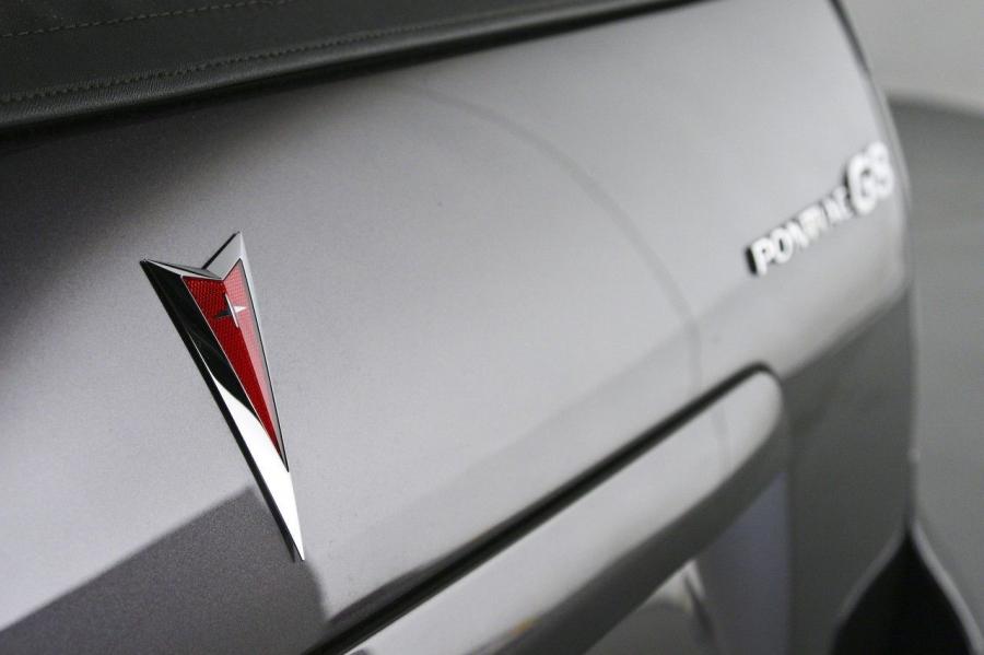  Pontiac G8 ST 2008 года  (фото 11 из 18)